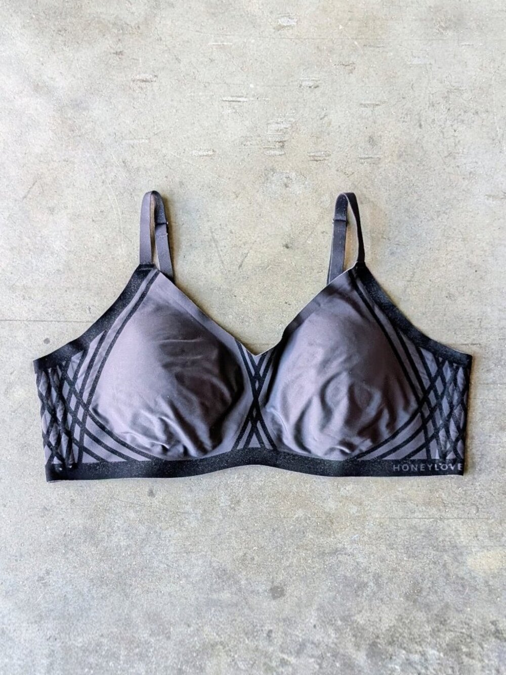 Honeylove Liftwear Silhouette Wireless Bra in Vamp Black size 3X